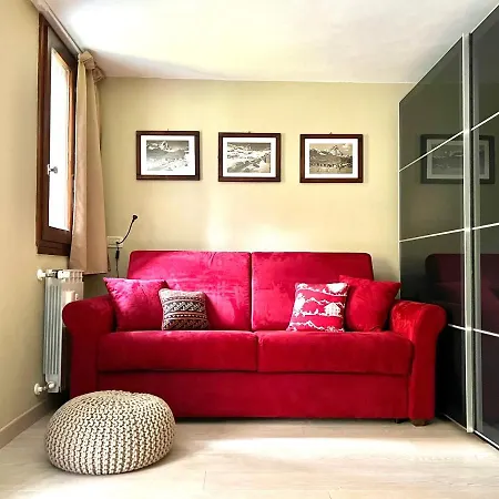 Pine Tree Lägenhet *